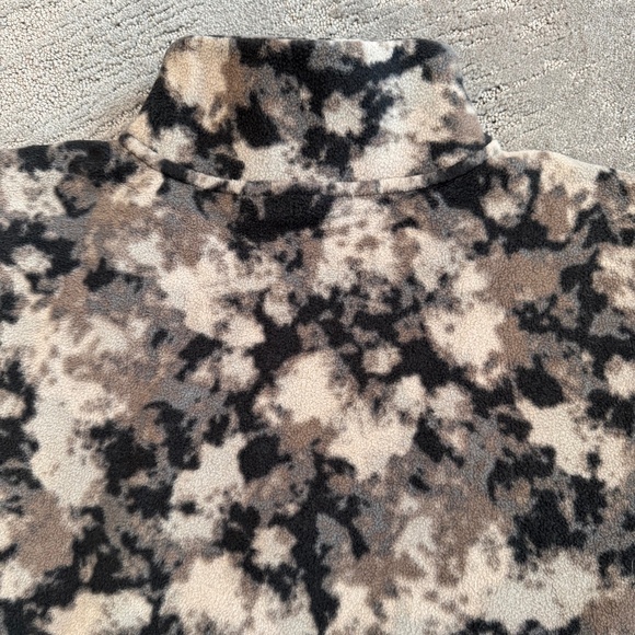 Zella Quarter Zip Camo Fleece Pullover - Picture 5 of 9